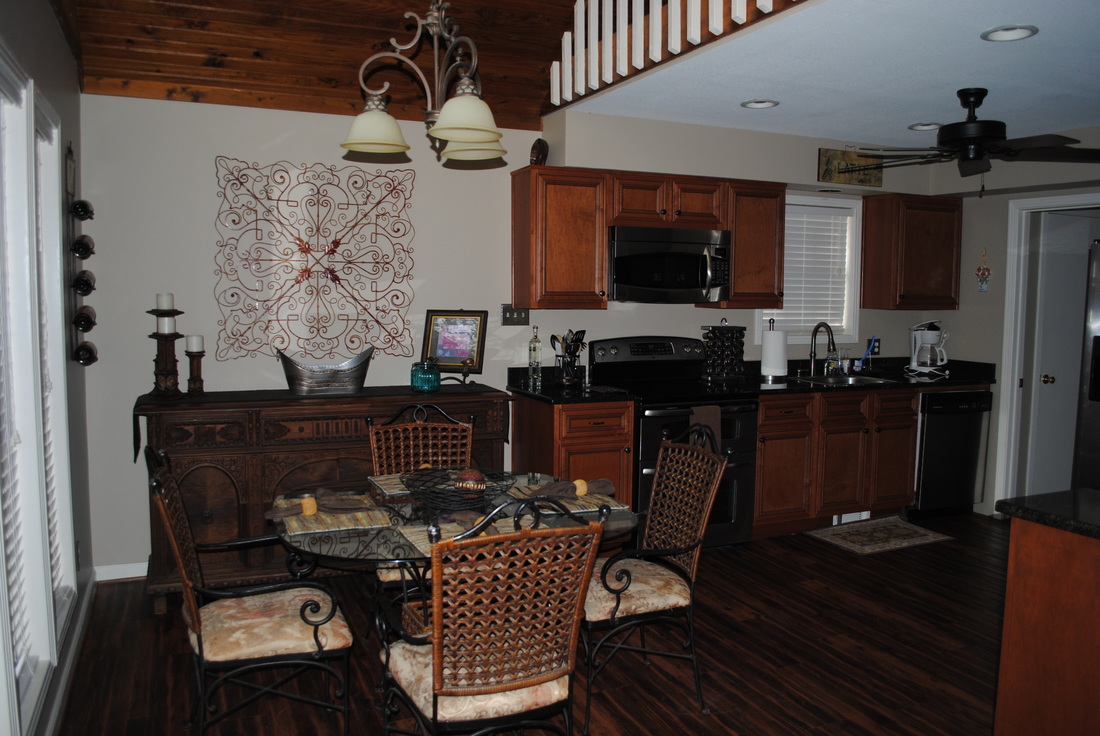 Robins Roost Pickwick Cabin Rentals 731 689 0400